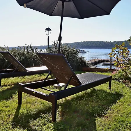 Hébergement de vacances Seaside House For Families With Children Barbat, Rab - 22294 Rab Town