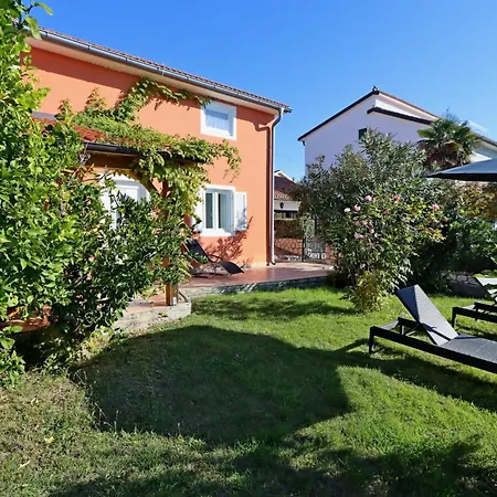 Seaside House For Families With Children Barbat, Rab - 22294 * Rab Town