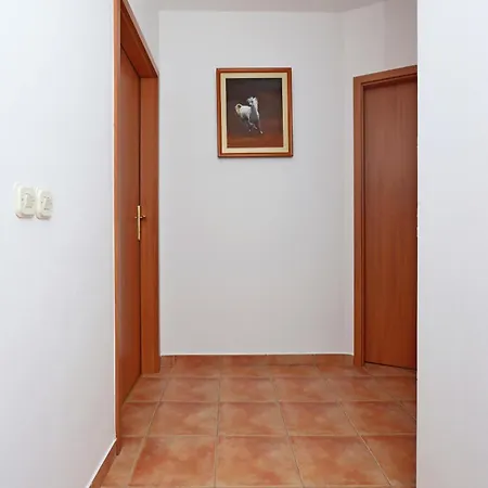 Seaside House For Families With Children Barbat, Rab - 22294