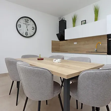 Seaside House For Families With Children Barbat, Rab - 22294 Prázdninový dům *