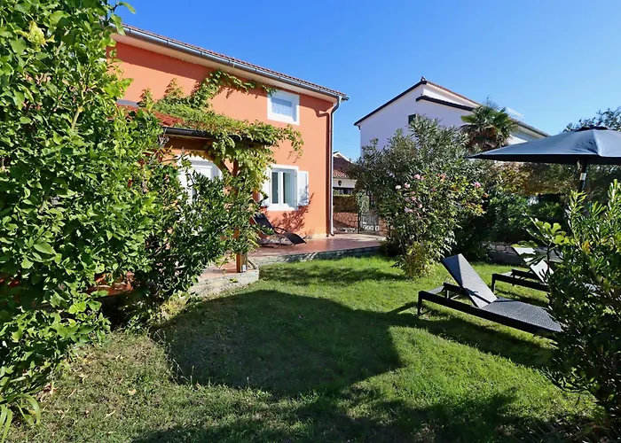 Seaside House For Families With Children Barbat, Rab - 22294 * Rab Town